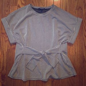 Expresss front tie top